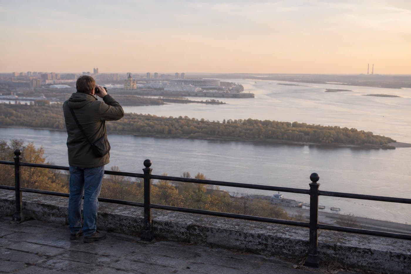 Смотровые площадки Нижнего Новгорода: виды, закаты и готовый маршрут