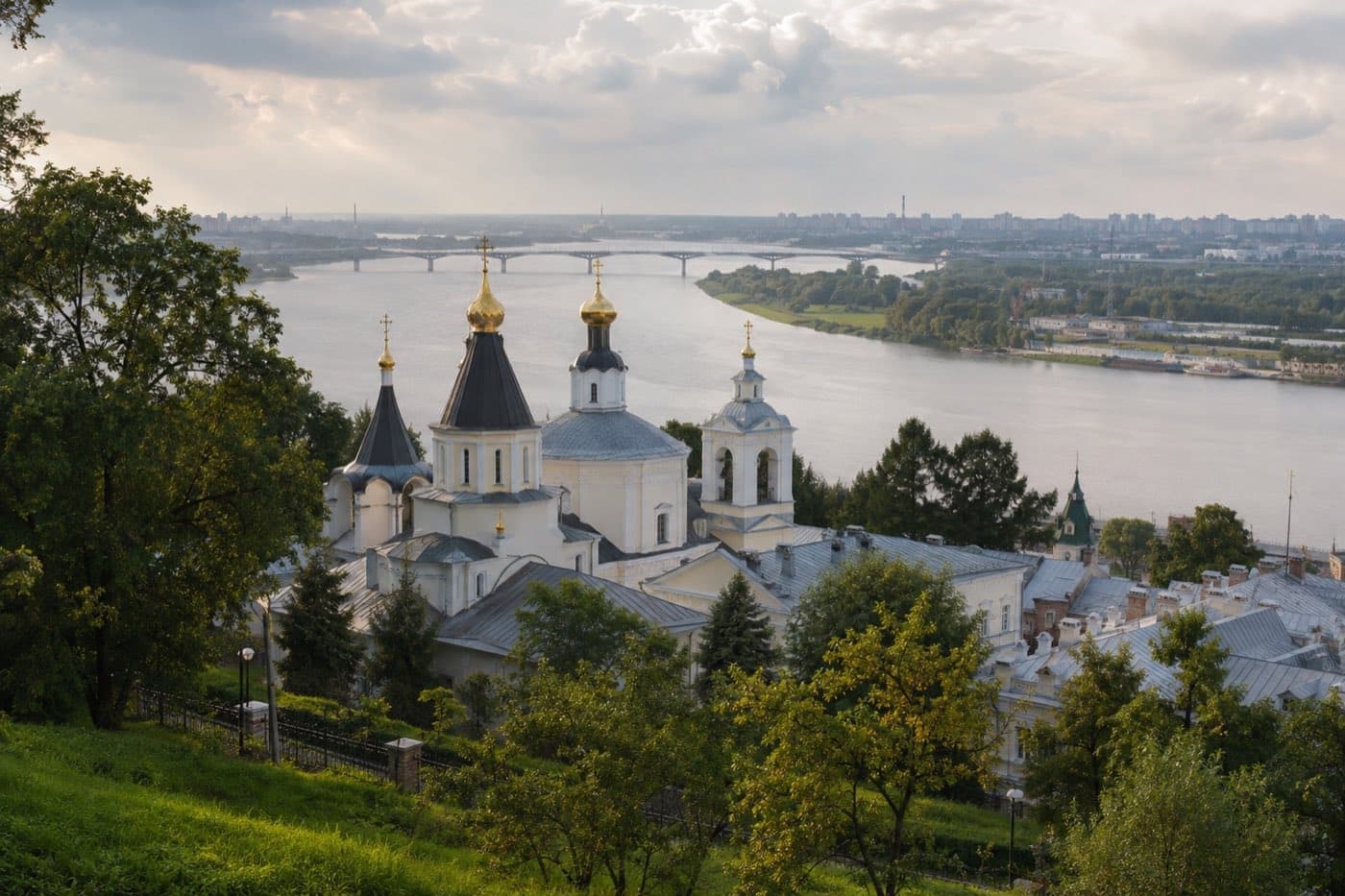 Благовещенский монастырь в Нижнем Новгороде: храмы, история и практический маршрут