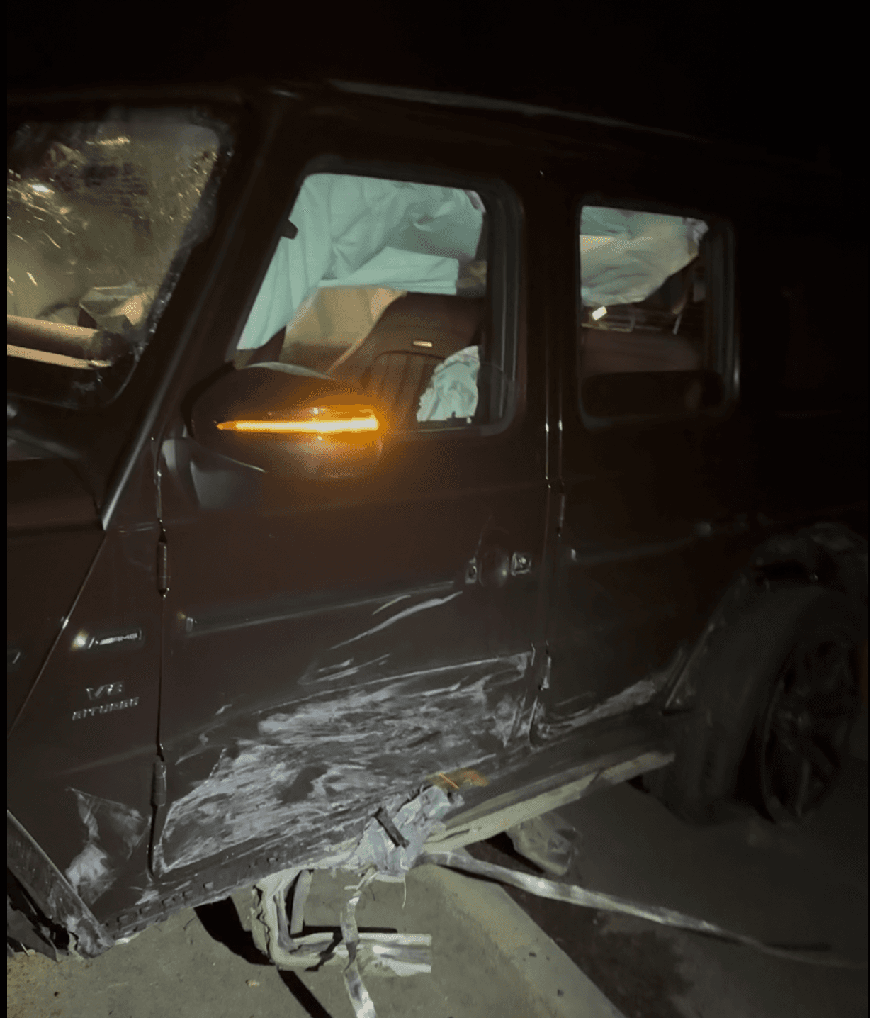 Повреждённый Mercedes-Benz G-Class Екатерины Гараниной